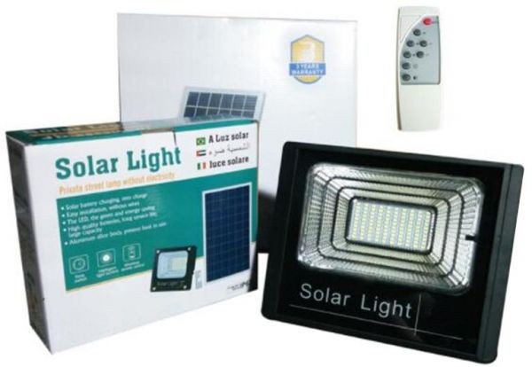 Proiector LED SMD 100 W cu panou solar IP67
